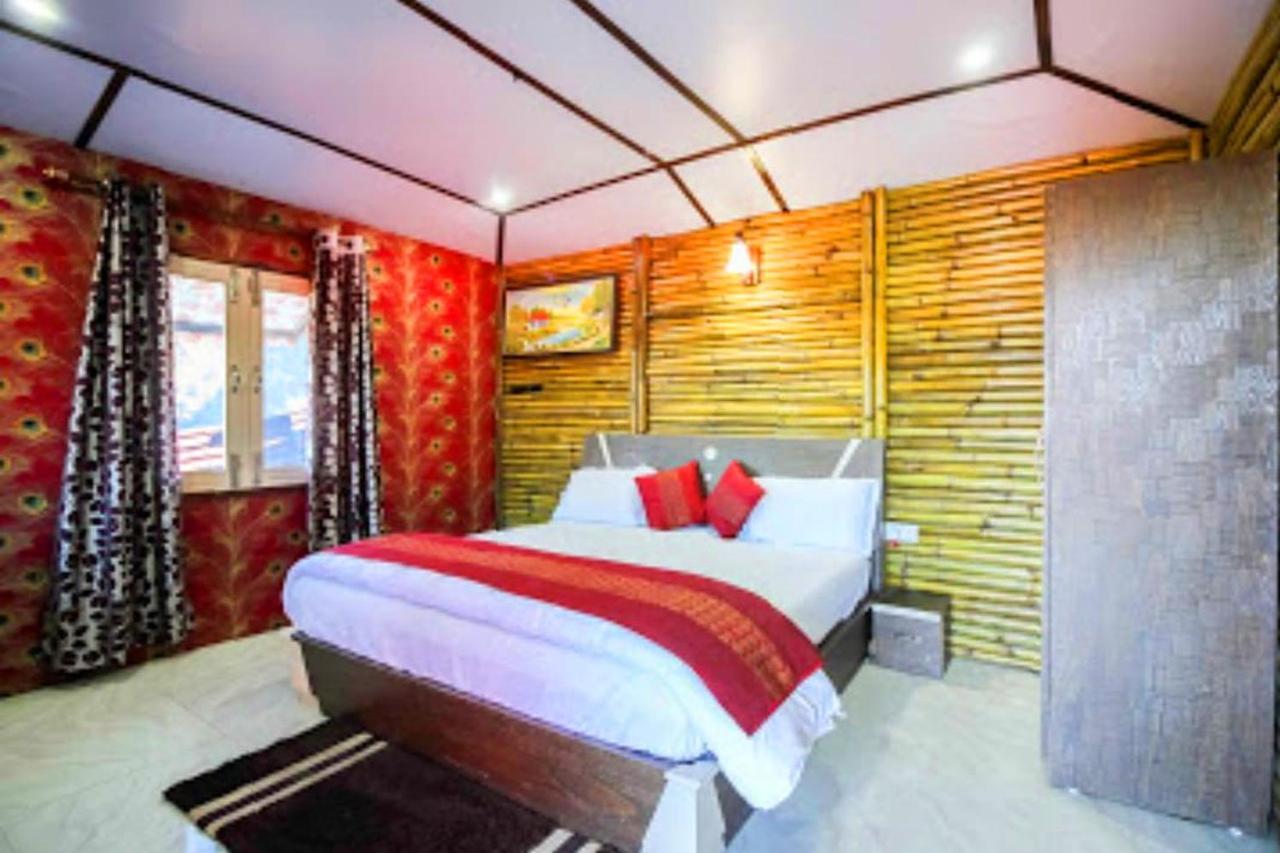 Glamwood Resort Dhanaulti, Ranked 1 In ダノルティ エクステリア 写真