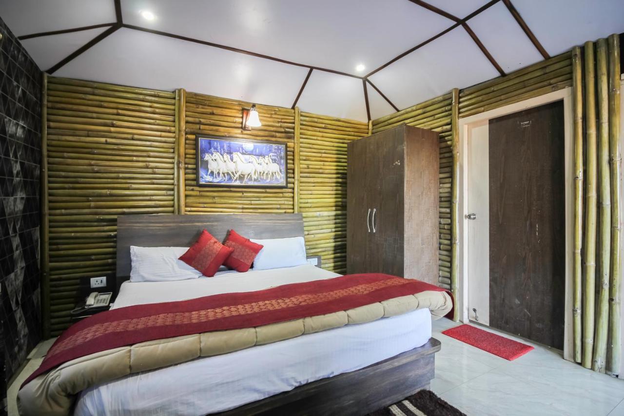 Glamwood Resort Dhanaulti, Ranked 1 In ダノルティ エクステリア 写真